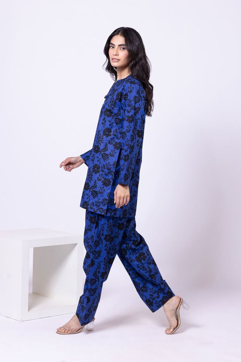 https://us.khaadi.com/dw/image/v2/BJTG_PRD/on/demandware.static/-/Sites-khaadi-master-catalog/default/dw00c0fb12/images/hi-res/25-09-11e11-02bb_multi_1.jpg?sw=800&sh=1200