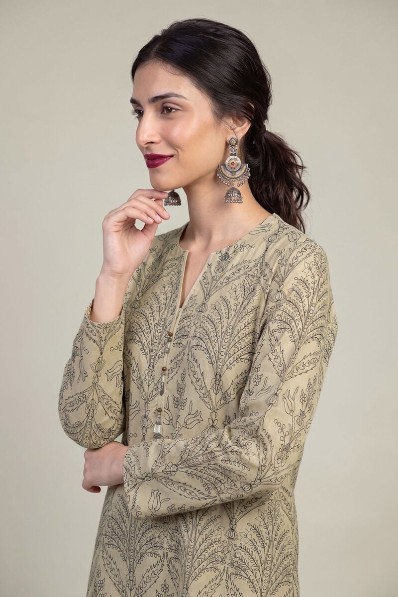 Embroidered | Raw Silk | Beige Silk Kurta | USD 55.00
