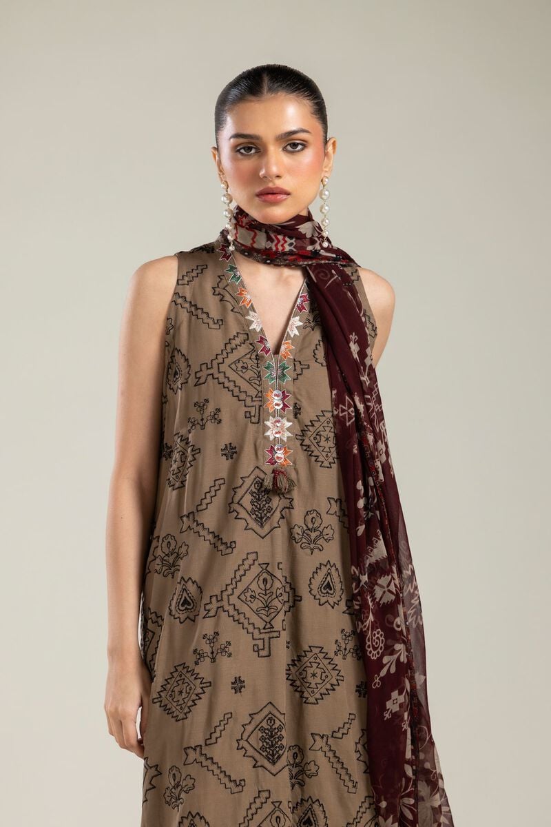 Embroidered | Chiffon | Maroon Floral Dupatta | USD 30.00