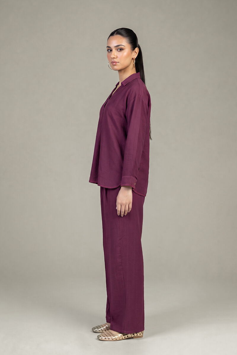 https://us.khaadi.com/dw/image/v2/BJTG_PRD/on/demandware.static/-/Sites-khaadi-master-catalog/default/dw0421c3be/images/hi-res/6-26-401-b-f1_multi_1.jpg?sw=800&sh=1200