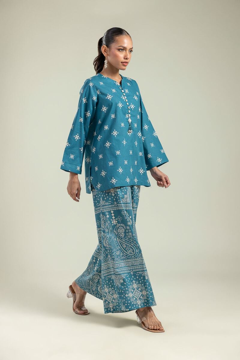 https://us.khaadi.com/dw/image/v2/BJTG_PRD/on/demandware.static/-/Sites-khaadi-master-catalog/default/dw051d23e1/images/hi-res/1-26-208-b-f1_multi_1.jpg?sw=800&sh=1200