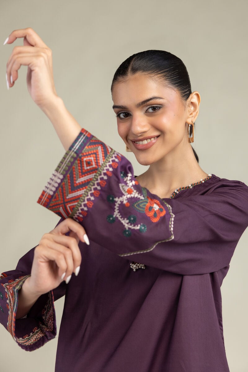 Embroidered | Cambric | Cambric V-Neck Kurta | USD 40.00