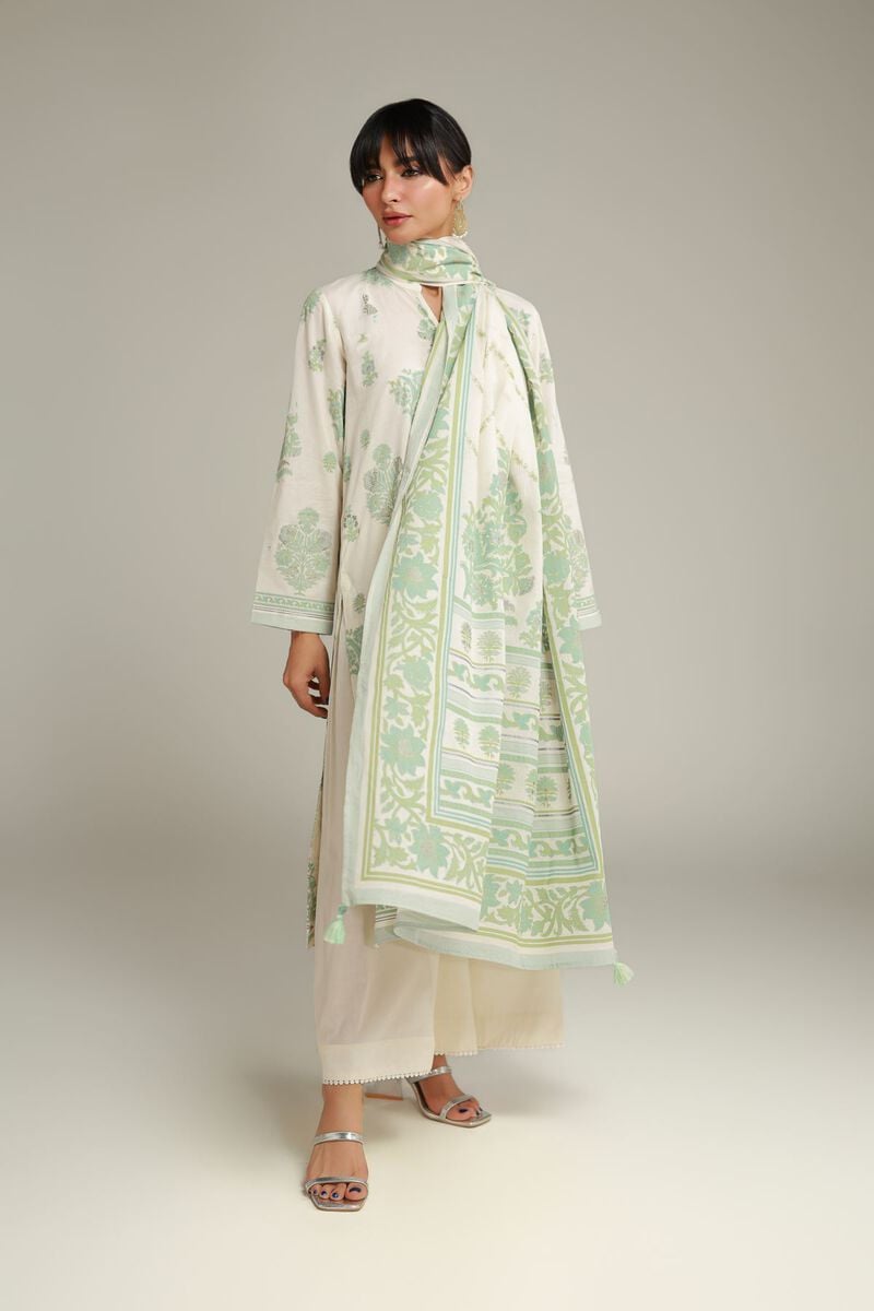 https://us.khaadi.com/dw/image/v2/BJTG_PRD/on/demandware.static/-/Sites-khaadi-master-catalog/default/dw06f90ed8/images/hi-res/1-26-228-b-d2_multi_1.jpg?sw=800&sh=1200