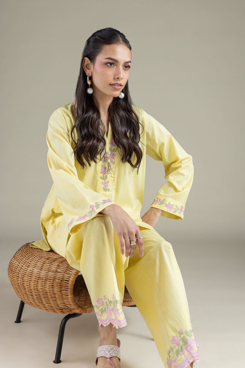 https://us.khaadi.com/dw/image/v2/BJTG_PRD/on/demandware.static/-/Sites-khaadi-master-catalog/default/dw07e8e0ac/images/hi-res/1-26-103-a-g_multi_1.jpg?sw=800&sh=1200