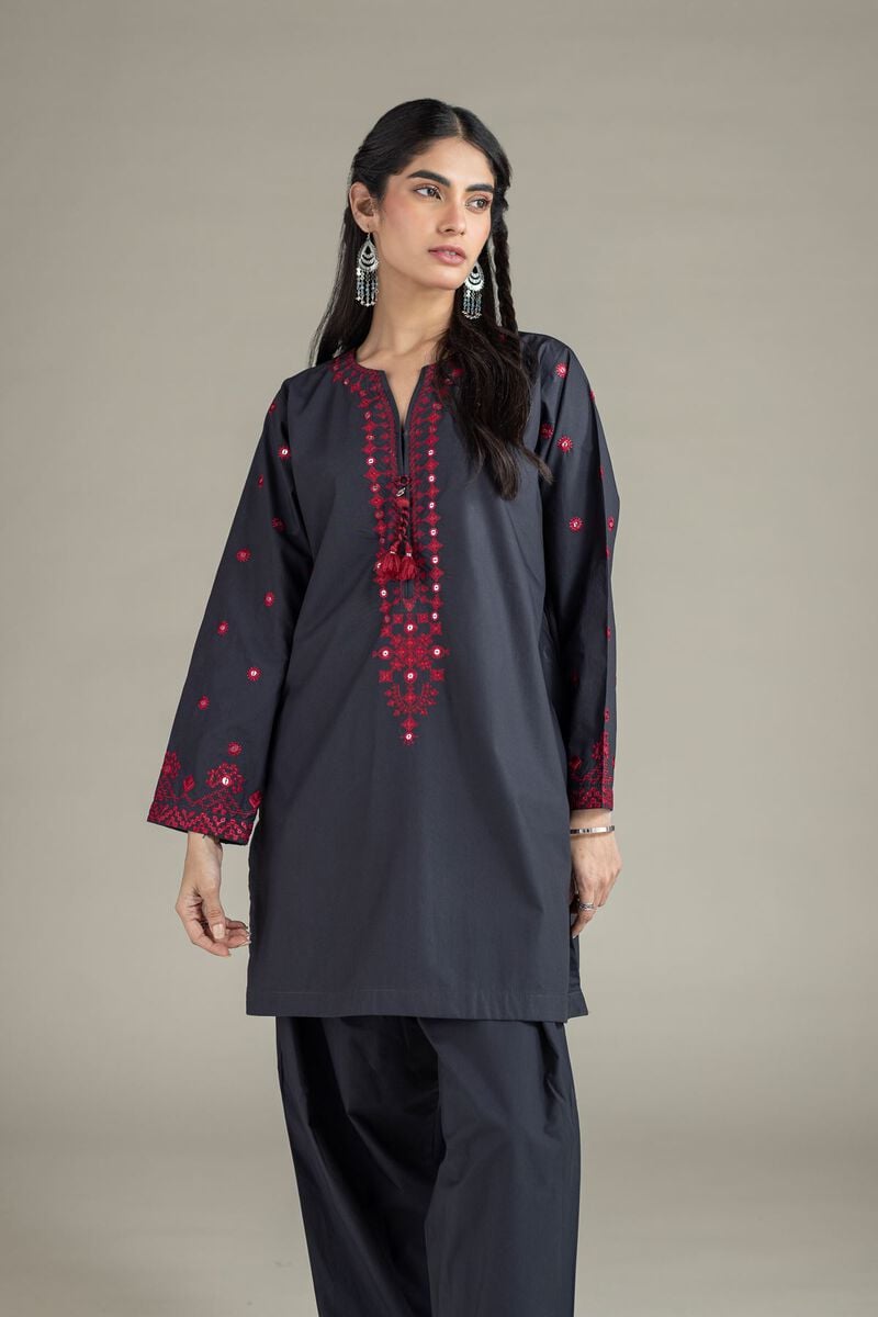 https://us.khaadi.com/dw/image/v2/BJTG_PRD/on/demandware.static/-/Sites-khaadi-master-catalog/default/dw0894874d/images/hi-res/25-08-8e7-09ta_multi_1.jpg?sw=800&sh=1200