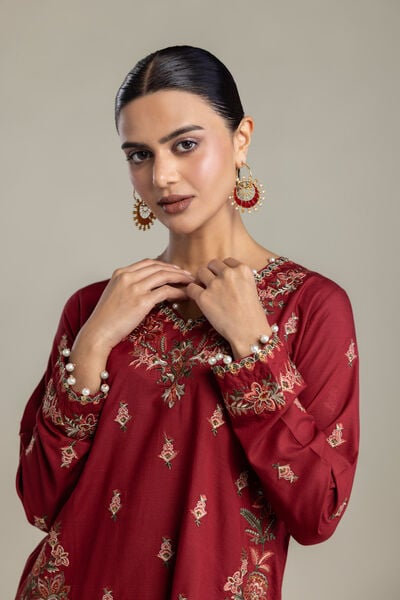 Embroidered | Raw Silk | Floral Silk Kurta | USD 70.00