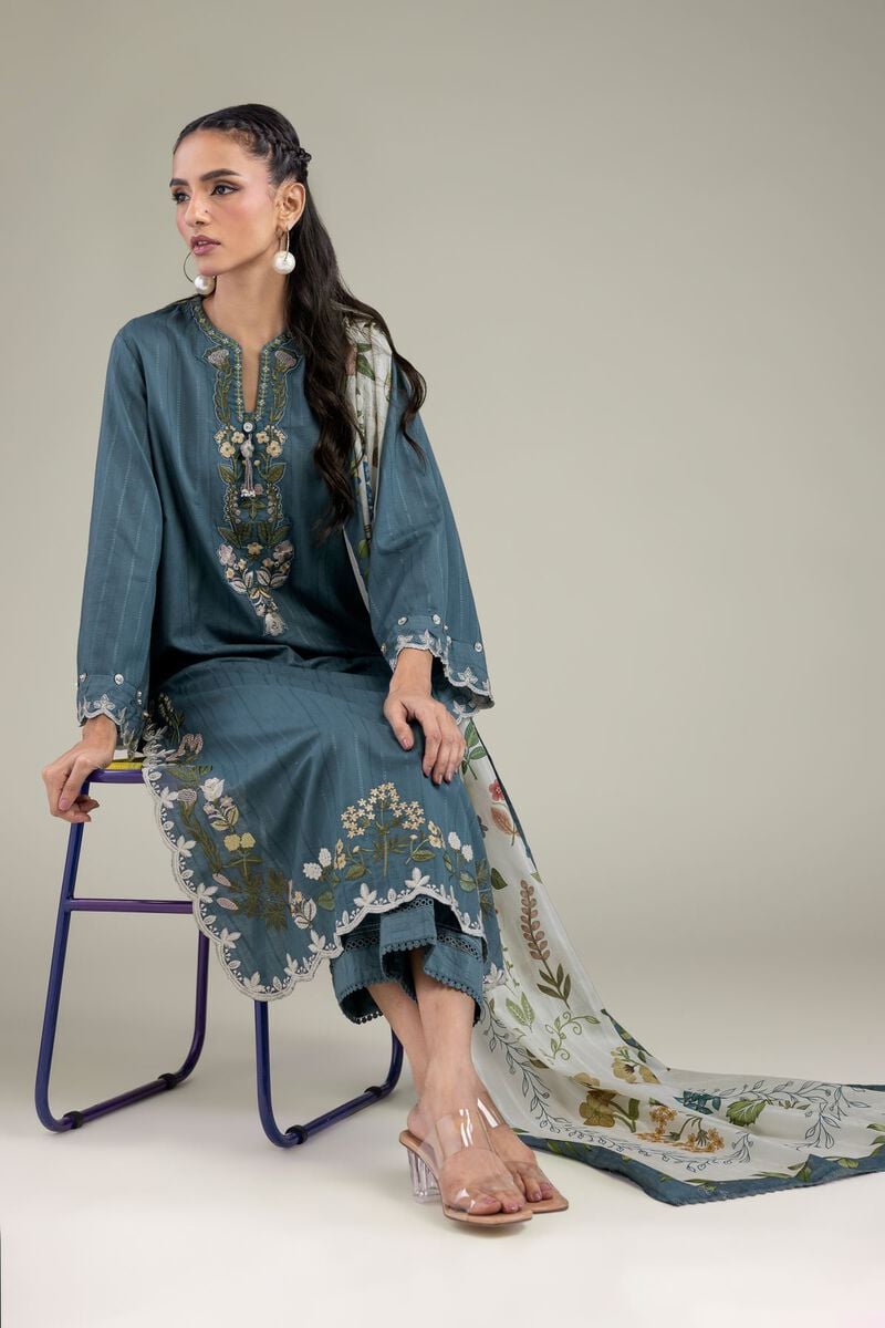 https://us.khaadi.com/dw/image/v2/BJTG_PRD/on/demandware.static/-/Sites-khaadi-master-catalog/default/dw0c6d52d3/images/hi-res/1-26-131-a-b_multi_1.jpg?sw=800&sh=1200