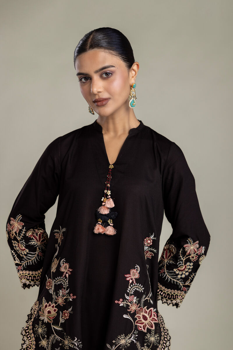 Embroidered | Raw Silk | Floral Black Kurta | USD 80.00