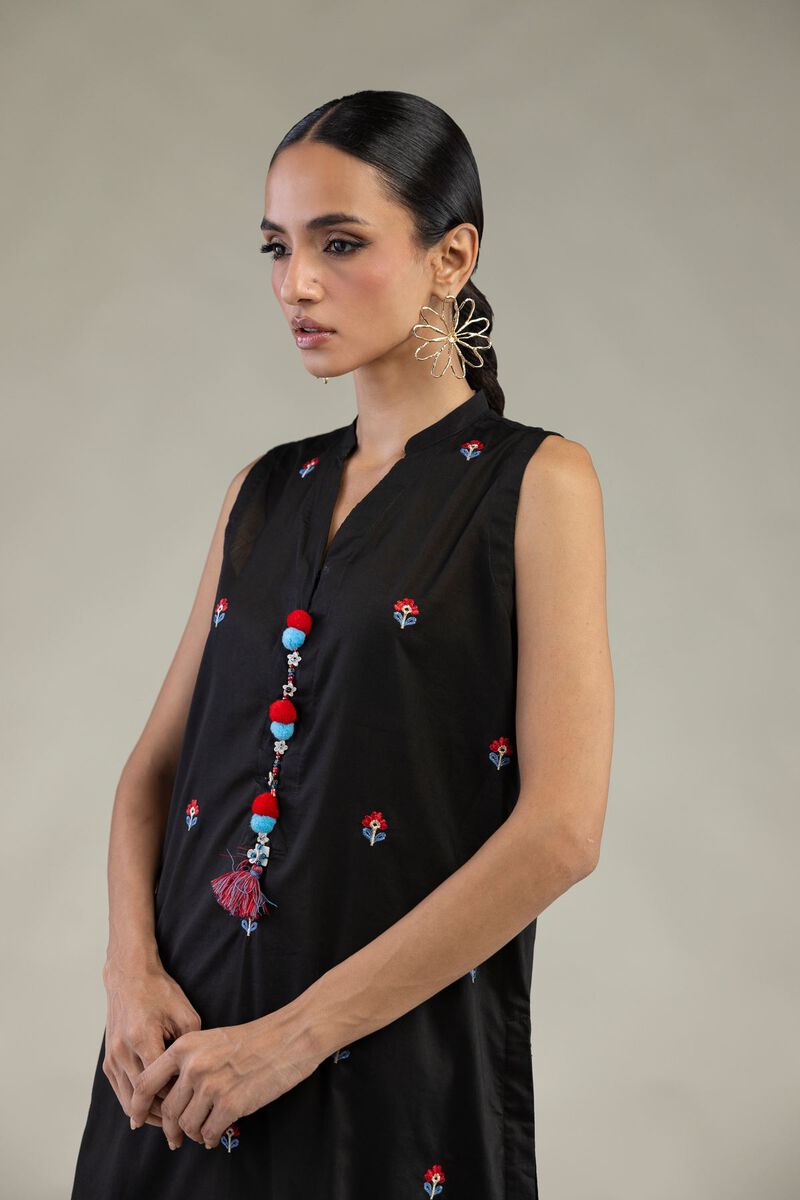 Embroidered | Cambric | Black Sleeveless Kurta | USD 35.00