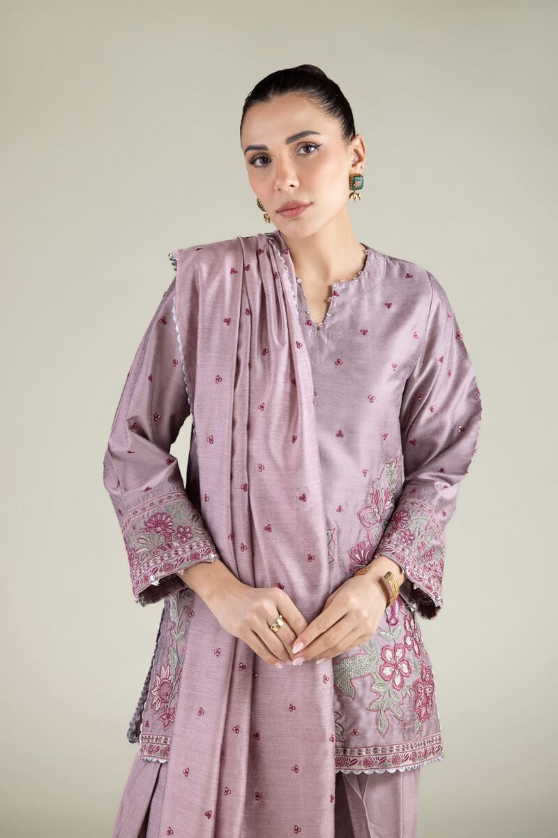 https://us.khaadi.com/dw/image/v2/BJTG_PRD/on/demandware.static/-/Sites-khaadi-master-catalog/default/dw0f9d8508/images/hi-res/2-26-105-c-d_multi_1.jpg?sw=800&sh=1200