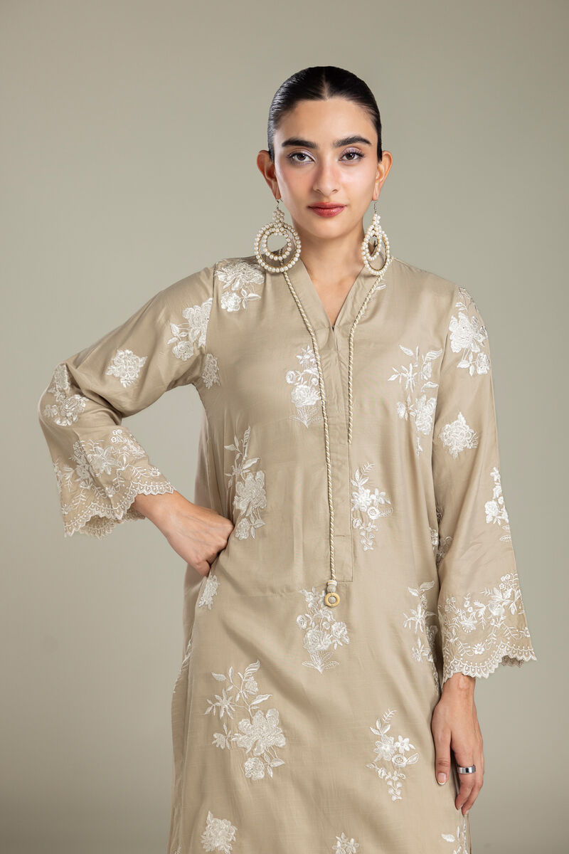 Embroidered | Raw Silk | Embroidered Silk Kurta | USD 70.00