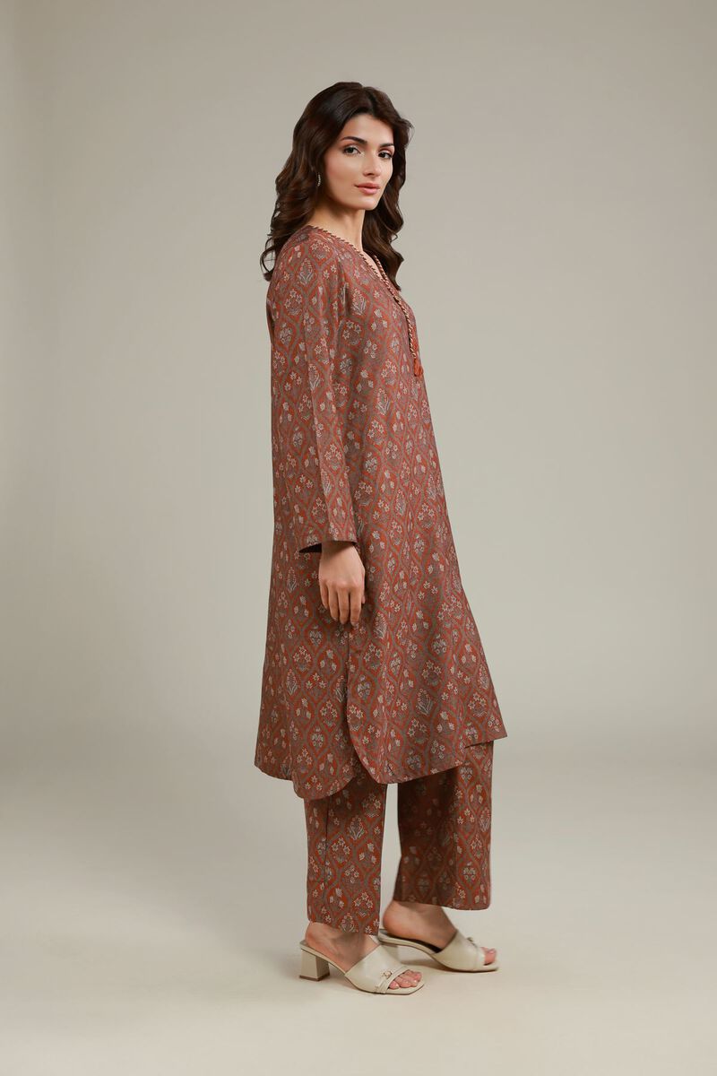 https://us.khaadi.com/dw/image/v2/BJTG_PRD/on/demandware.static/-/Sites-khaadi-master-catalog/default/dw10c82afd/images/hi-res/25-10-12e3-07ba_multi_1.jpg?sw=800&sh=1200