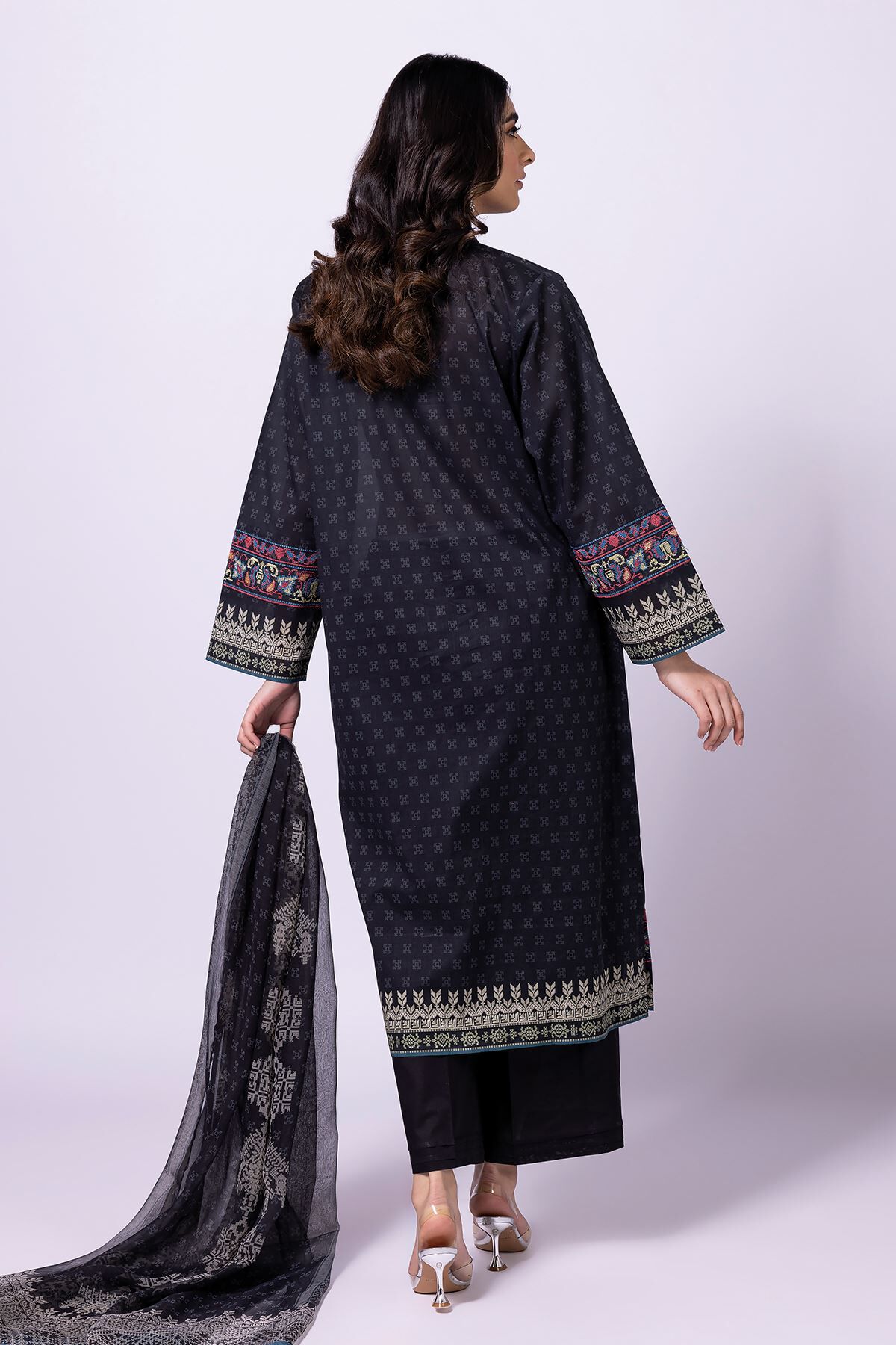 Khaadi suit price online
