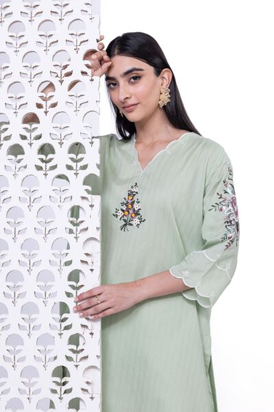  | Kurta | Embroidered | USD 17.50