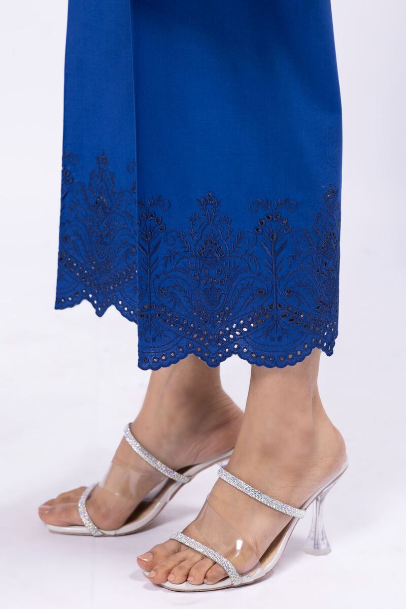  | Pants | Embroidered | null