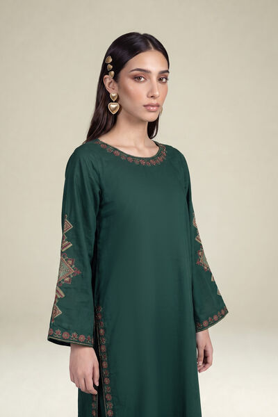 Embroidered | Cambric | Green Cambric Kurta | USD 40.00