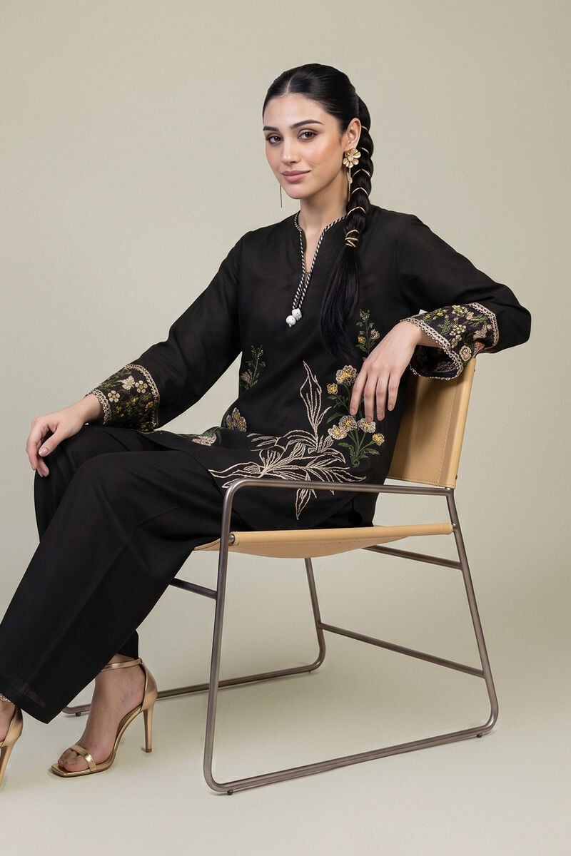 Embroidered | Raw Silk | Black V-Neck Kurta | USD 60.00