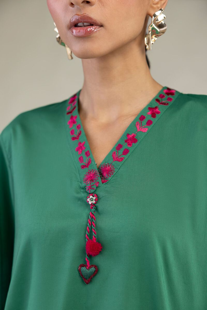 Embroidered | Cambric | Green Floral Kurta | USD 40.00