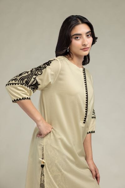 Embroidered | Cambric | Beige Round-Neck Kurta | USD 45.00