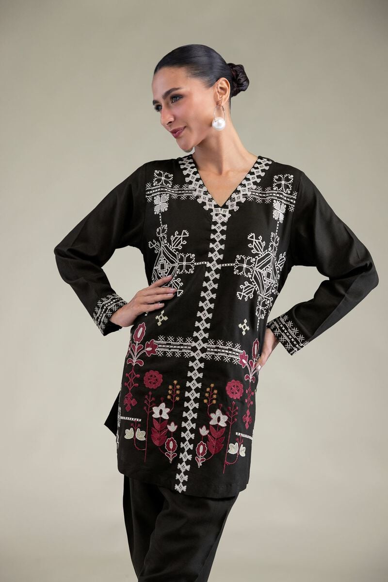 Embroidered | Raw Silk | Black Floral Kurta | USD 45.00