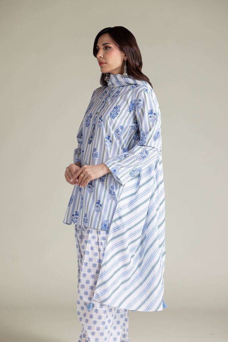 https://us.khaadi.com/dw/image/v2/BJTG_PRD/on/demandware.static/-/Sites-khaadi-master-catalog/default/dw19ab60ae/images/hi-res/1-26-139-c-b_multi_1.jpg?sw=800&sh=1200