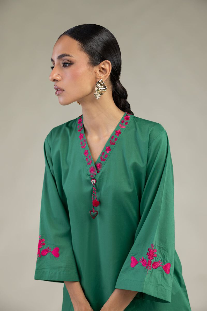 Embroidered | Cambric | Green Floral Kurta | USD 40.00
