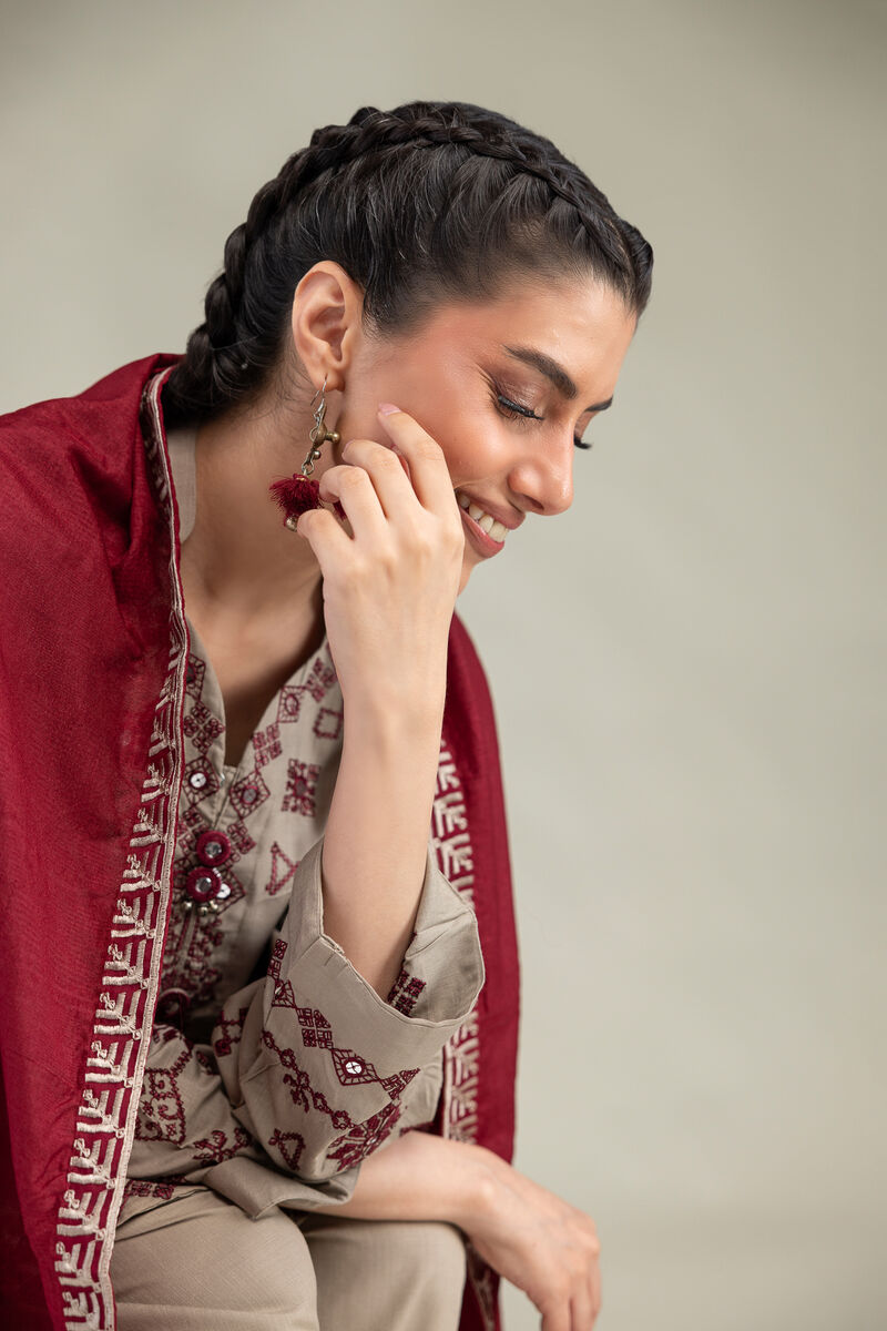Embroidered | Polyester Silk | Polyester Silk Dupatta | USD 40.00