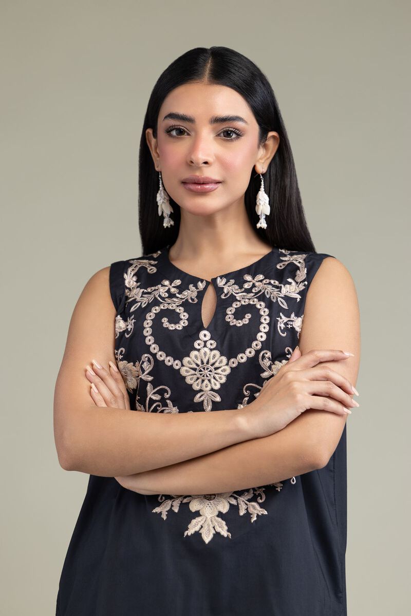 Embroidered | Cambric | Floral Sleeveless Kurta | USD 35.00