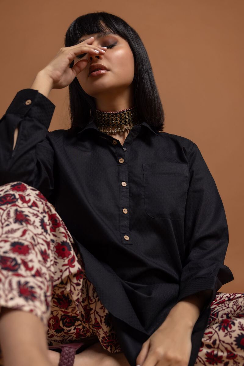  | Kurta | Embroidered | null