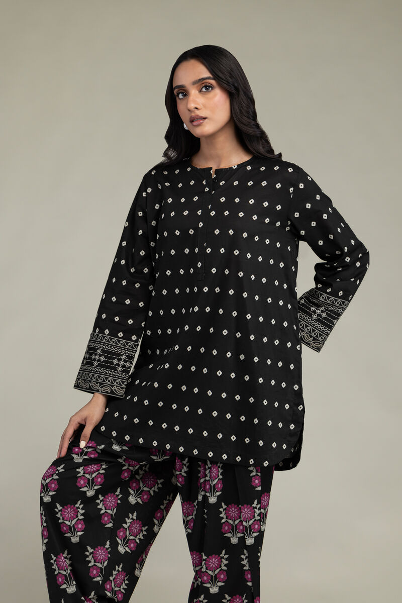 https://us.khaadi.com/dw/image/v2/BJTG_PRD/on/demandware.static/-/Sites-khaadi-master-catalog/default/dw218289fe/images/hi-res/1-26-303-a-e1_multi_1.jpg?sw=800&sh=1200