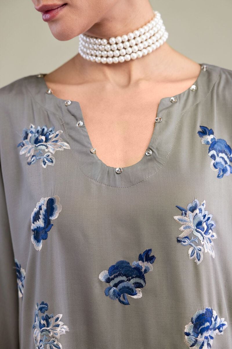 Embroidered | Raw Silk | Floral Silk Kurta | USD 60.00