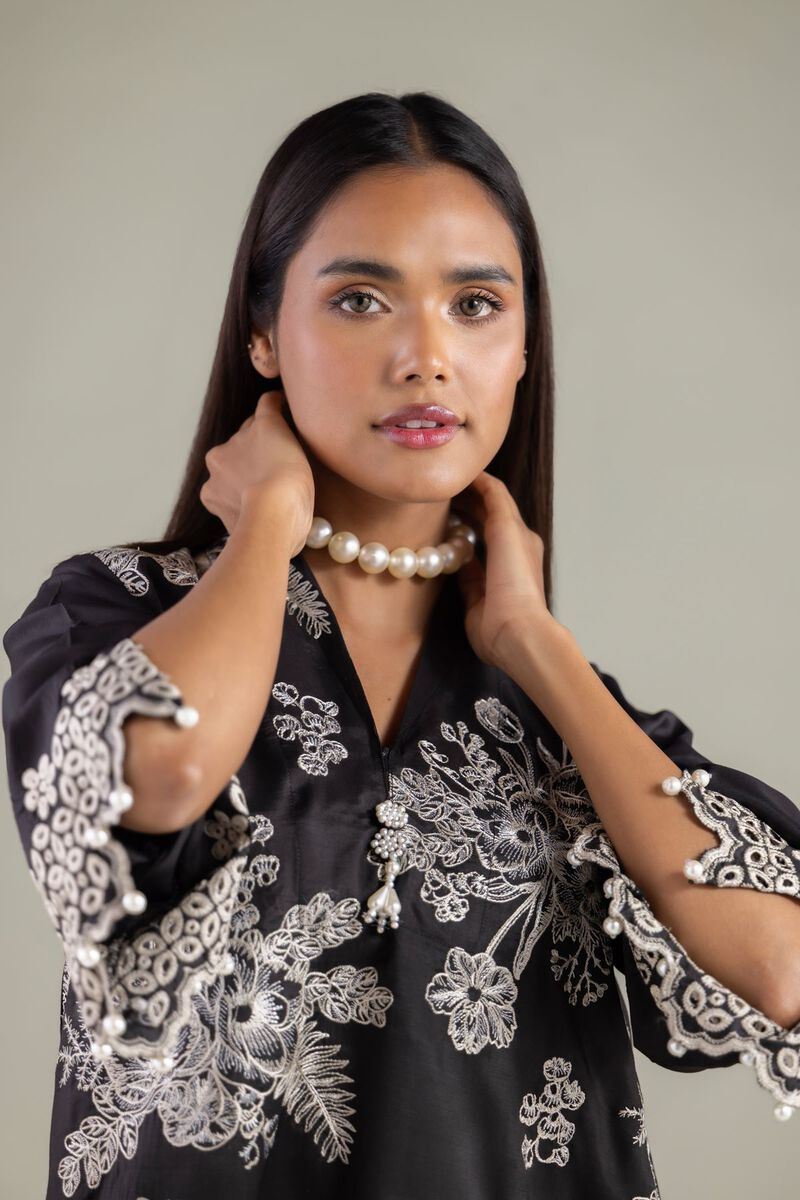 Embroidered | Raw Silk | V-Neck Floral Kurta | USD 60.00