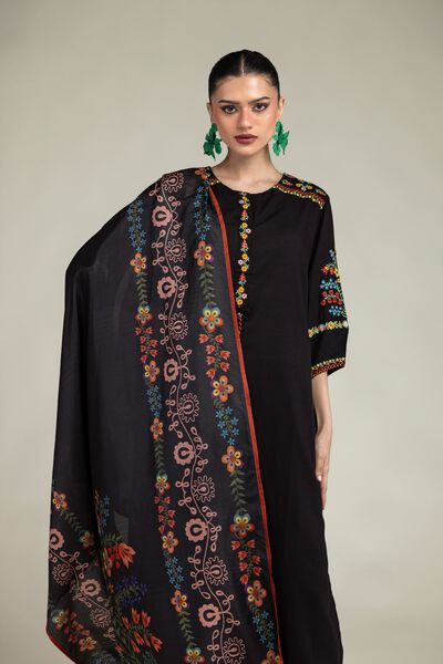 Embroidered | Polyester Silk | Floral Black Dupatta | USD 30.00