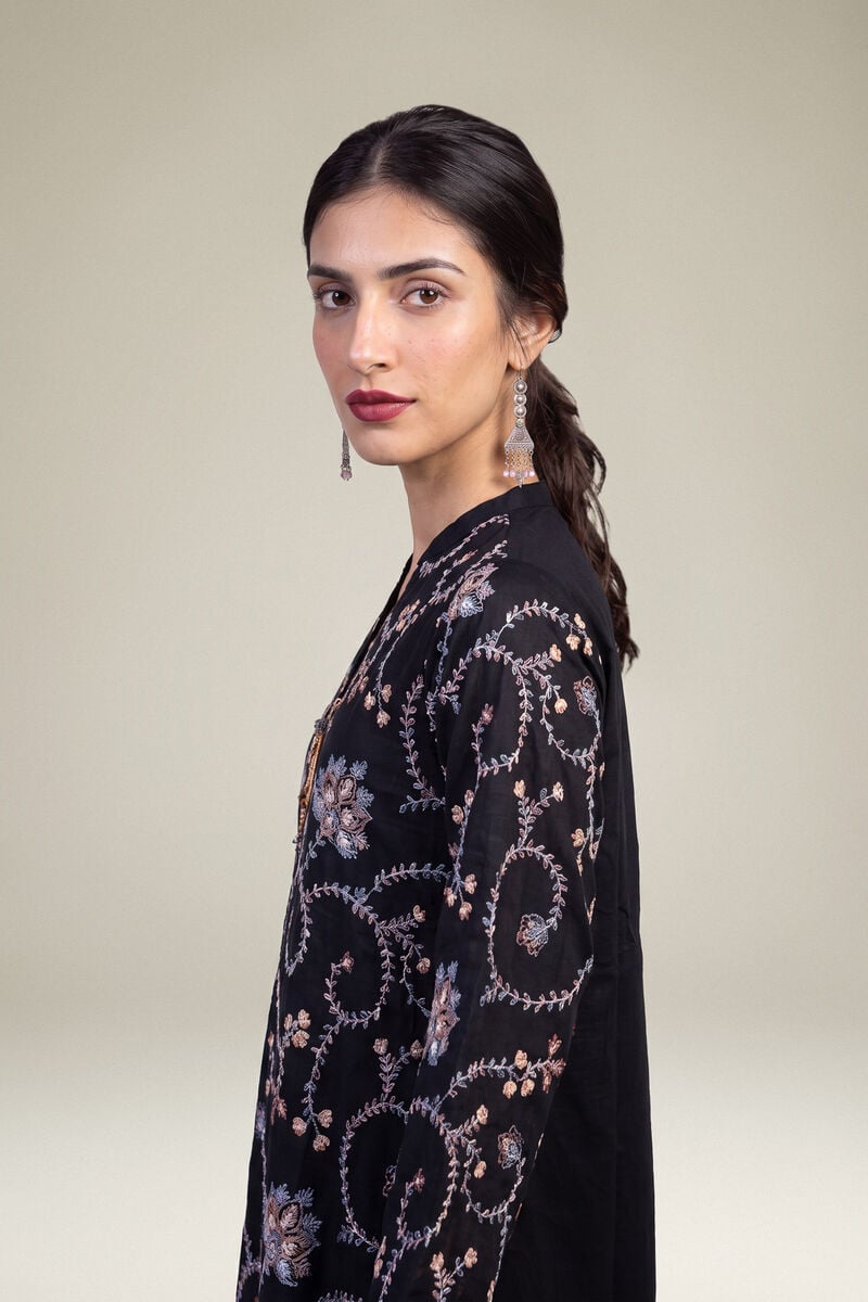 Embroidered | Raw Silk | Floral Black Kurta | USD 60.00