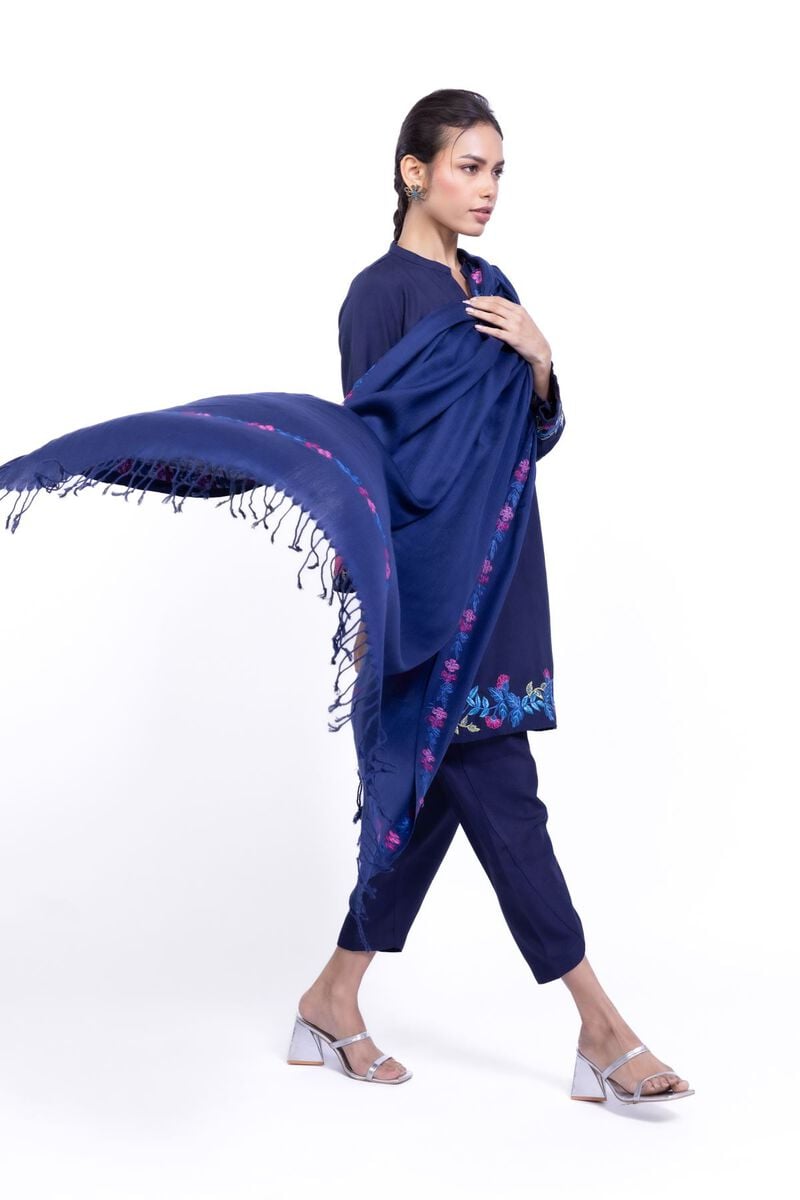 https://us.khaadi.com/dw/image/v2/BJTG_PRD/on/demandware.static/-/Sites-khaadi-master-catalog/default/dw24c4f89c/images/hi-res/25-09-11e2-02ba_multi_1.jpg?sw=800&sh=1200