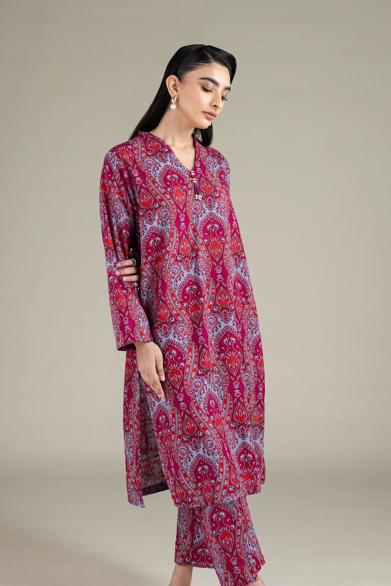 https://us.khaadi.com/dw/image/v2/BJTG_PRD/on/demandware.static/-/Sites-khaadi-master-catalog/default/dw29634a10/images/hi-res/25-04ex14-12ta_multi_1.jpg?sw=800&sh=1200