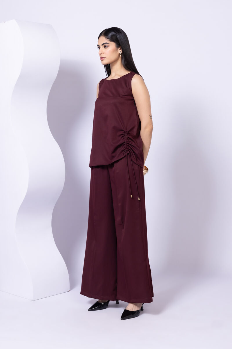 https://us.khaadi.com/dw/image/v2/BJTG_PRD/on/demandware.static/-/Sites-khaadi-master-catalog/default/dw2ae24c90/images/hi-res/wsct24233byb_multi_1.jpg?sw=800&sh=1200