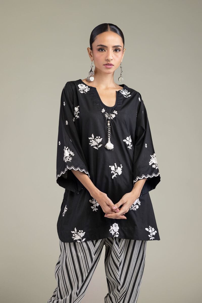 Embroidered | Cambric | Black V-Neck Kurta | USD 40.00