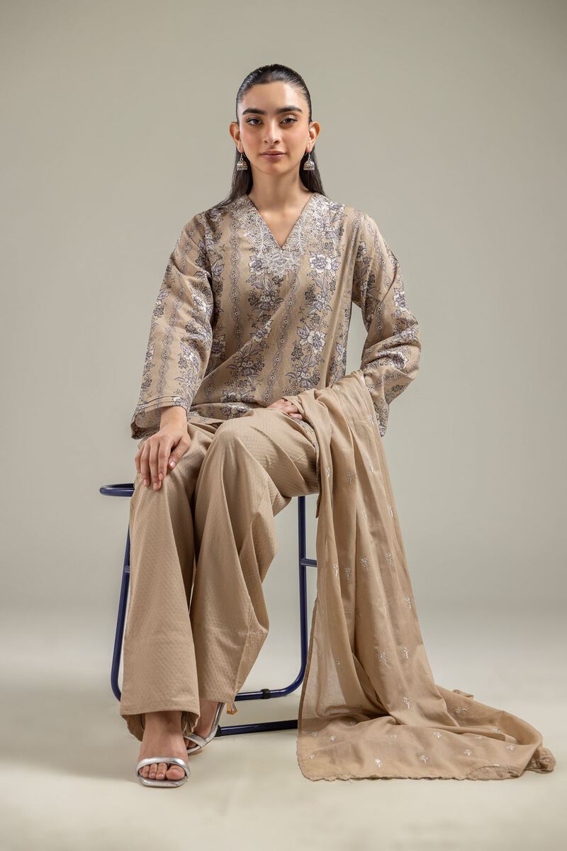 https://us.khaadi.com/dw/image/v2/BJTG_PRD/on/demandware.static/-/Sites-khaadi-master-catalog/default/dw2c02a04e/images/hi-res/1-26-118-a-f_multi_1.jpg?sw=800&sh=1200