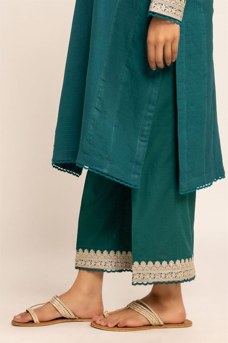  | Pants | Embroidered | null