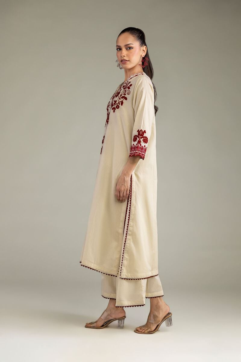 https://us.khaadi.com/dw/image/v2/BJTG_PRD/on/demandware.static/-/Sites-khaadi-master-catalog/default/dw2e1c7755/images/hi-res/1-26-326-b-d1_multi_1.jpg?sw=800&sh=1200