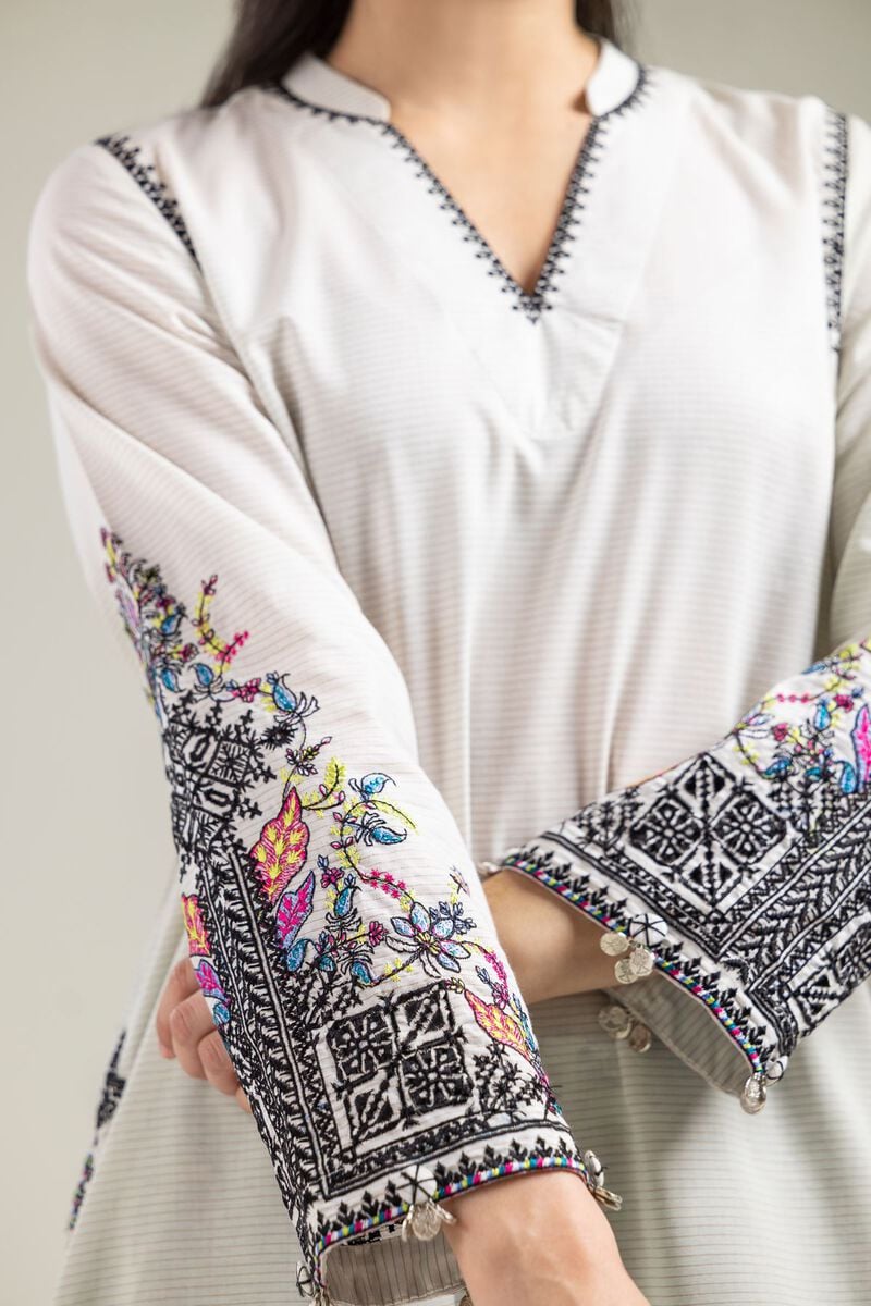 Embroidered | Mesuri | Off-White Longline Kurta | USD 45.00