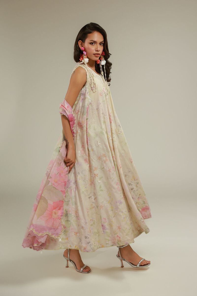 Embroidered | Raw Silk | Sleeveless 3-piece Set | USD 155.00