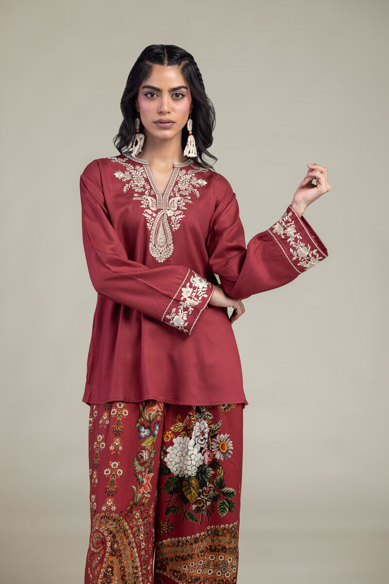 https://us.khaadi.com/dw/image/v2/BJTG_PRD/on/demandware.static/-/Sites-khaadi-master-catalog/default/dw31149db6/images/hi-res/6-26-301-a-c1_multi_1.jpg?sw=800&sh=1200