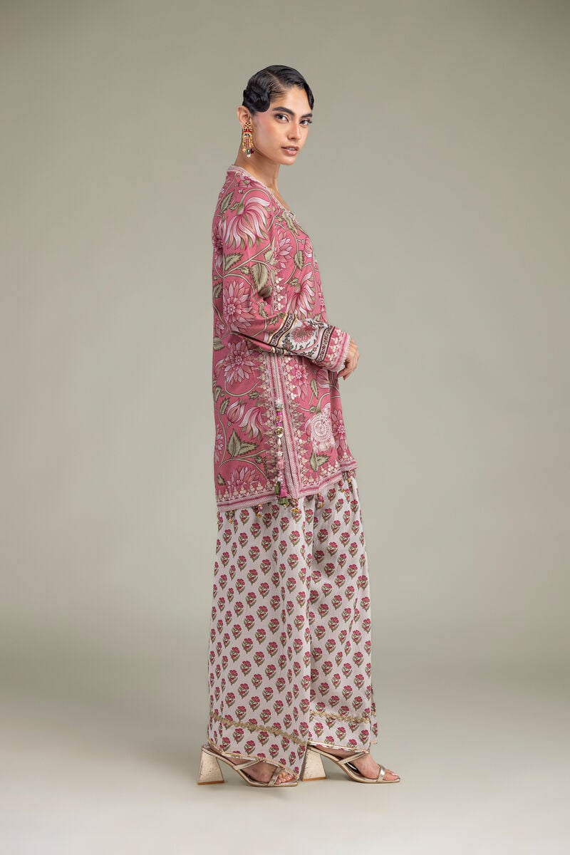 Embroidered | Raw Silk | Silk Round-Neck Kurta | USD 70.00