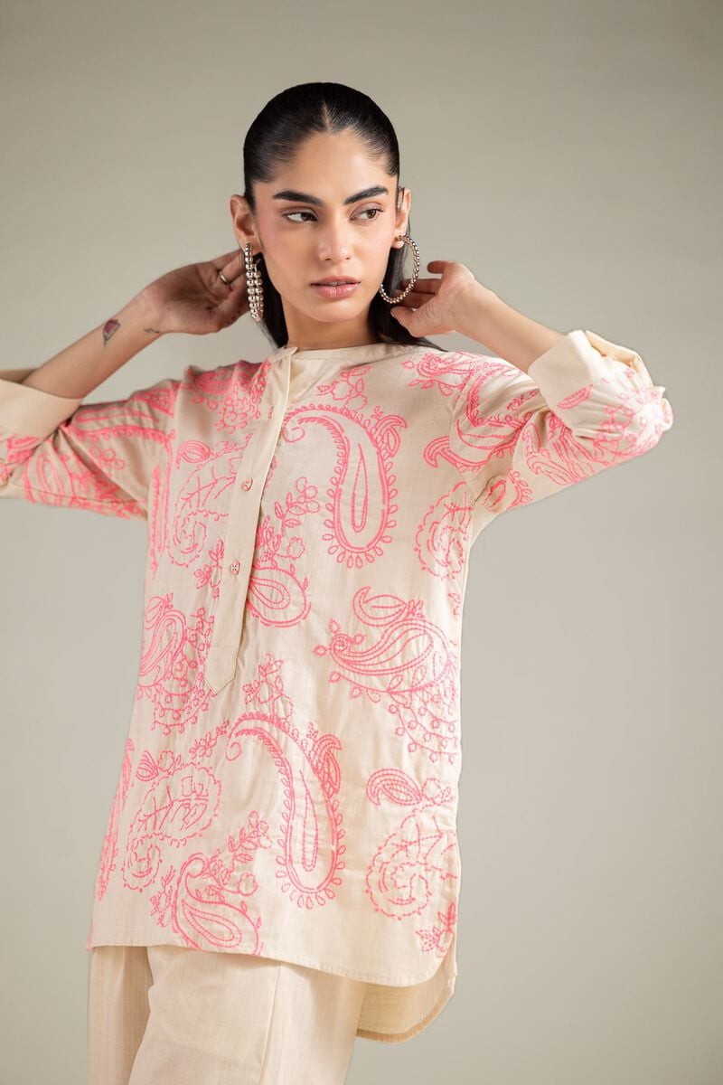 https://us.khaadi.com/dw/image/v2/BJTG_PRD/on/demandware.static/-/Sites-khaadi-master-catalog/default/dw32db361b/images/hi-res/6-26-102-a-b_multi_1.jpg?sw=800&sh=1200