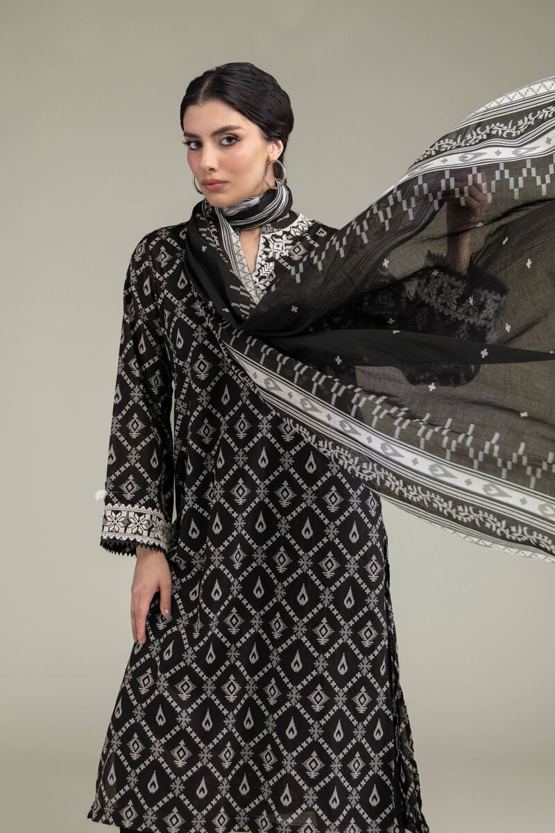 Embroidered | Lawn | Black Lawn Dupatta | USD 25.00