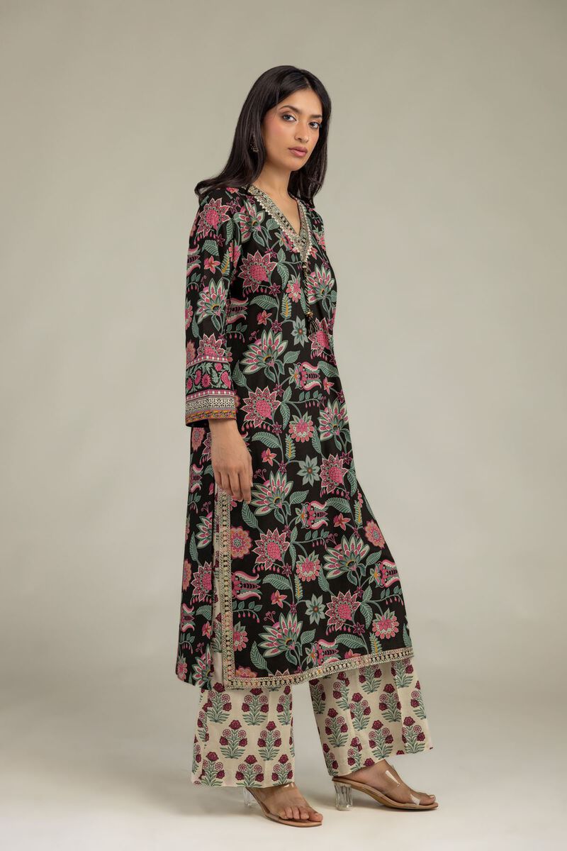 https://us.khaadi.com/dw/image/v2/BJTG_PRD/on/demandware.static/-/Sites-khaadi-master-catalog/default/dw34bbfbee/images/hi-res/1-26-319-b-c2_multi_1.jpg?sw=800&sh=1200