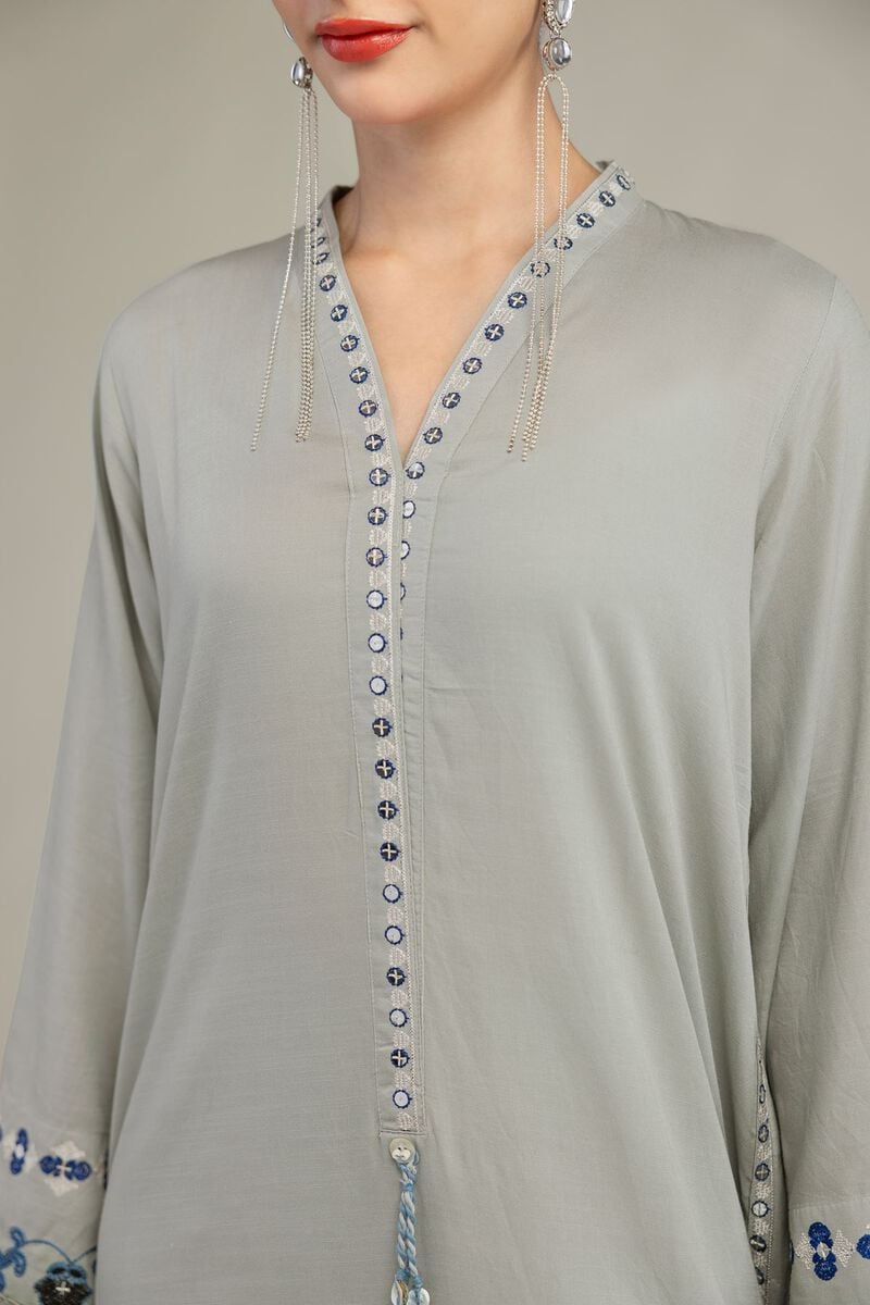 Embroidered | Raw Silk | Floral V-Neck Kurta | USD 60.00