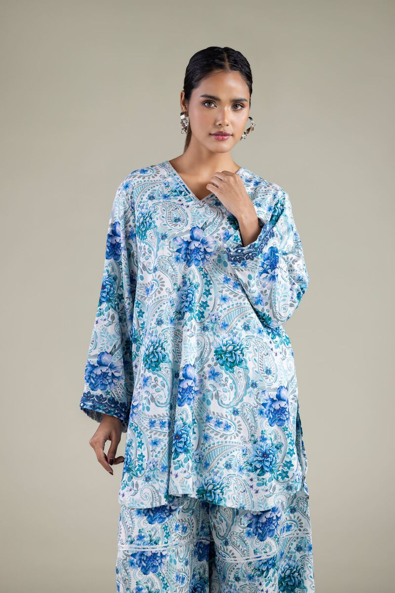 https://us.khaadi.com/dw/image/v2/BJTG_PRD/on/demandware.static/-/Sites-khaadi-master-catalog/default/dw35e1745f/images/hi-res/1-26-143-a-e_multi_1.jpg?sw=800&sh=1200